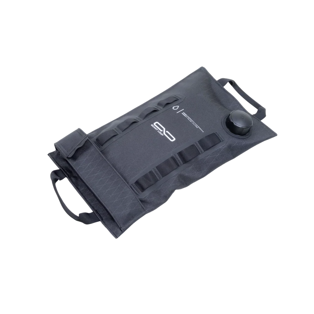 BOLSO PARA COMBUSTIBLE GIANT LOOP ARMADILLO BAG 1 GALÓN - NEGRO