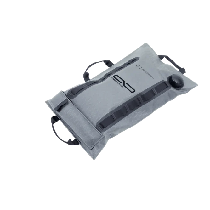 BOLSO PARA COMBUSTIBLE 2 GALONES GIANT LOOP ARMADILLO BAG - GRIS